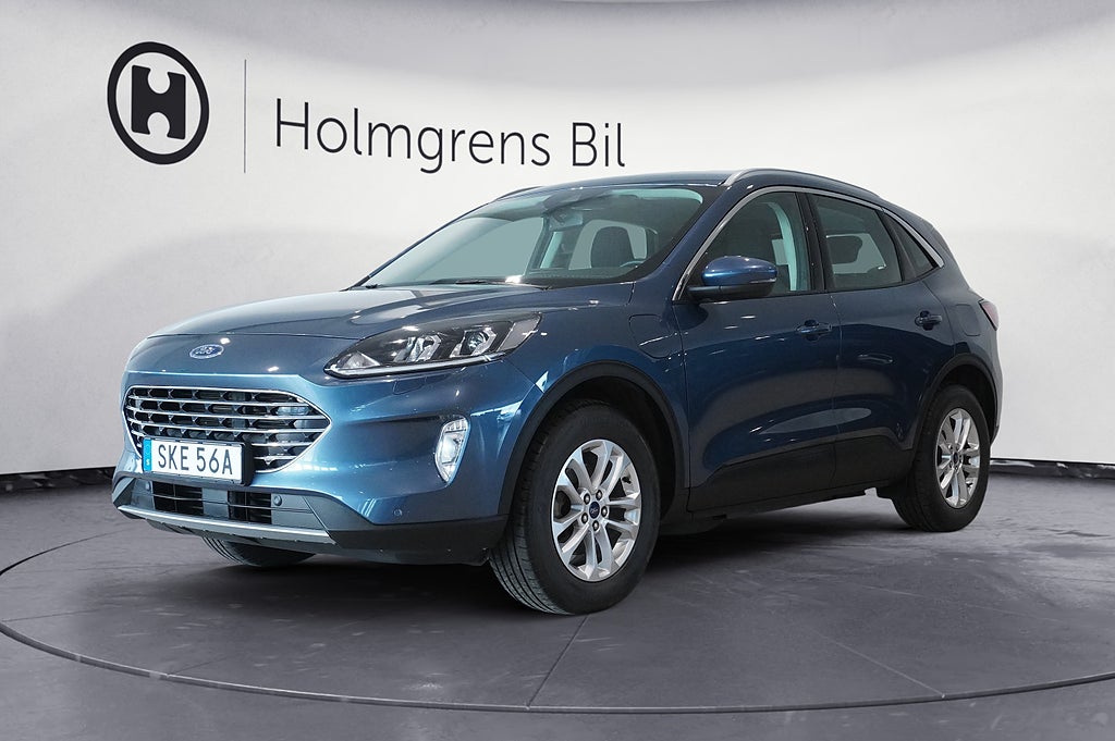 Ford Kuga Ränta 4,99% | Plug-In Hybrid Titanium Vinterpaket