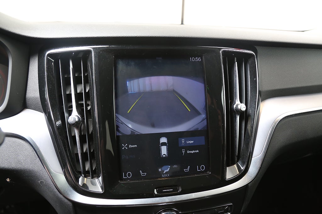 Volvo V60 Cross Country D4 190hk Adv SE ll AWD Navi Kamera Värmare Dra 2019