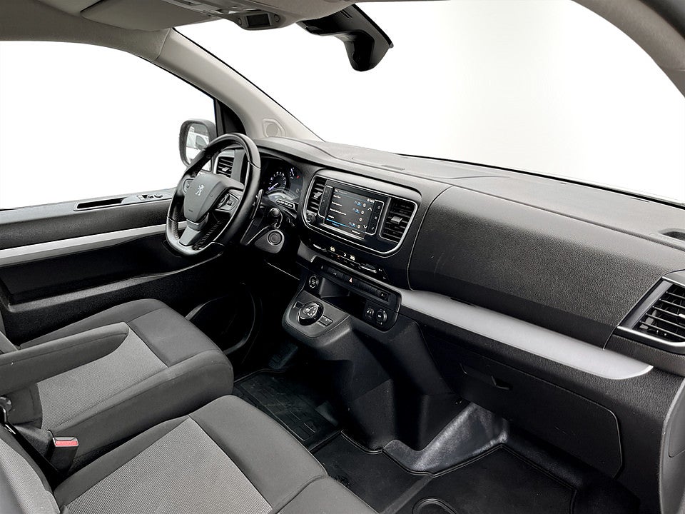 Bild på Peugeot Expert PRO+ 2.0 BHDi 145hk Aut L3 B-KAMERA