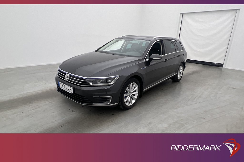 Volkswagen Passat GTE 218hk Executive Pano Cockpit Värm Drag