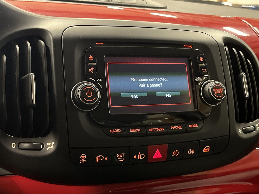 Fiat 500L 1.4 FIRE PopStar 95hk "Nyservad/Kamrem" – bild 17