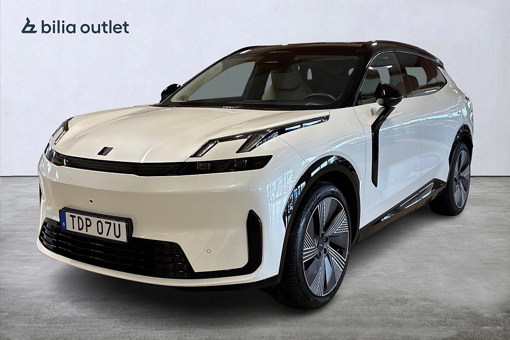 Lynk & Co 08 PHEV More / Drag / Panorama / 360-kam / Keyless / H/K