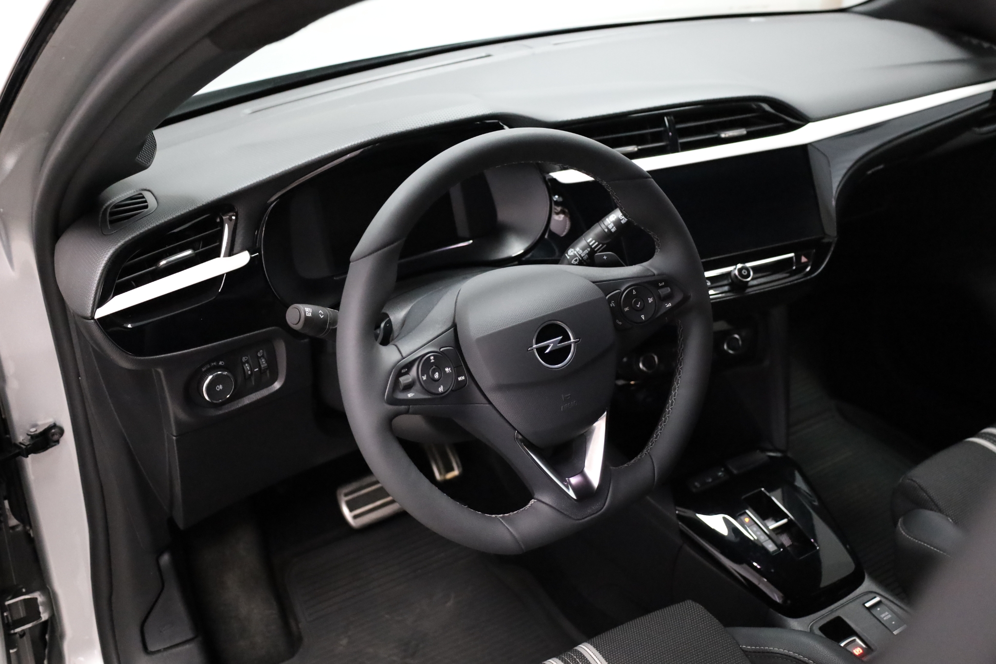 Opel Corsa 1.2 Turbo Automat 2025, bild 6/10