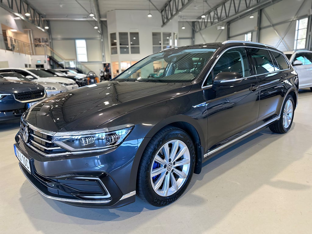 Volkswagen Passat Sportscombi GTE 1.4 TSI GTE / 360-Kamera / Drag