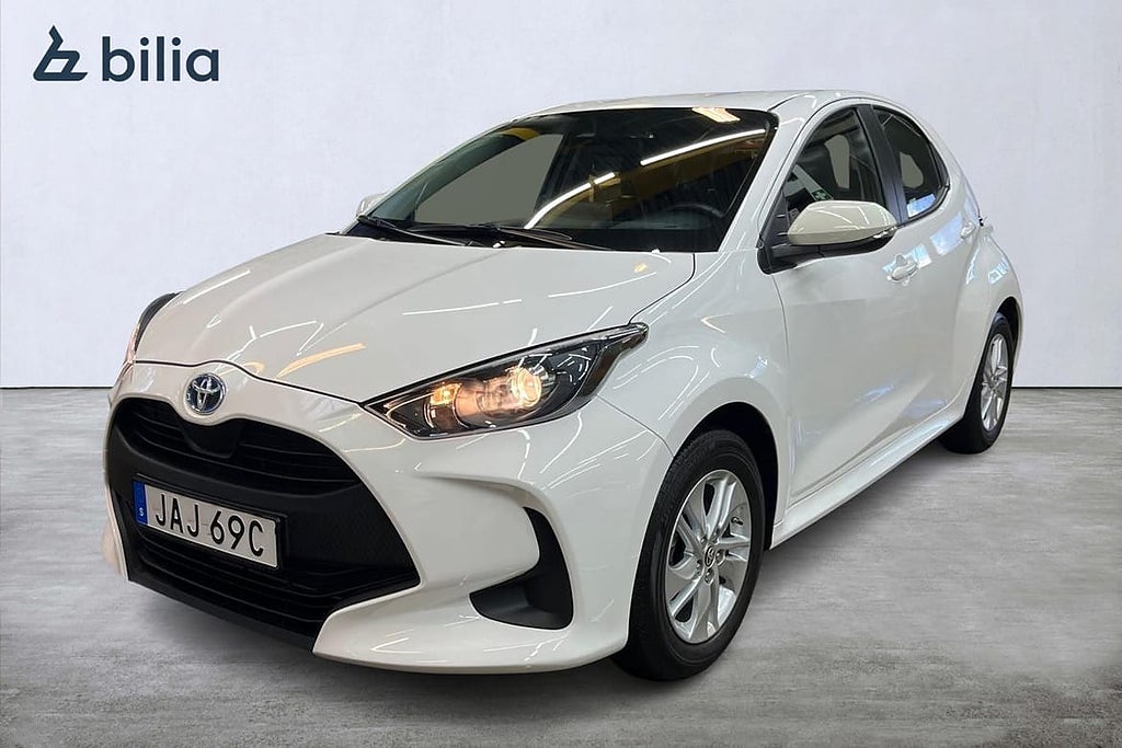 Toyota Yaris Hybrid 1,5 Active Approved Used 2033