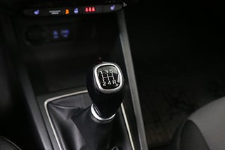 Halvkombi Hyundai i20 18 av 23