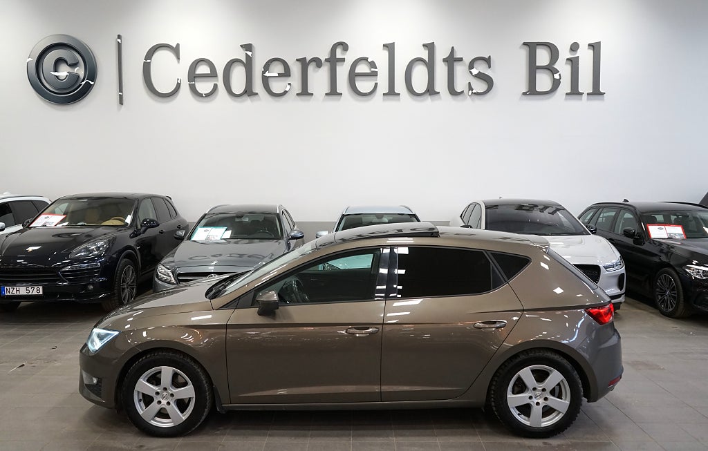 Seat Leon 2.0 TDI FR Dragkrok Backkamera Panorama Carplay 