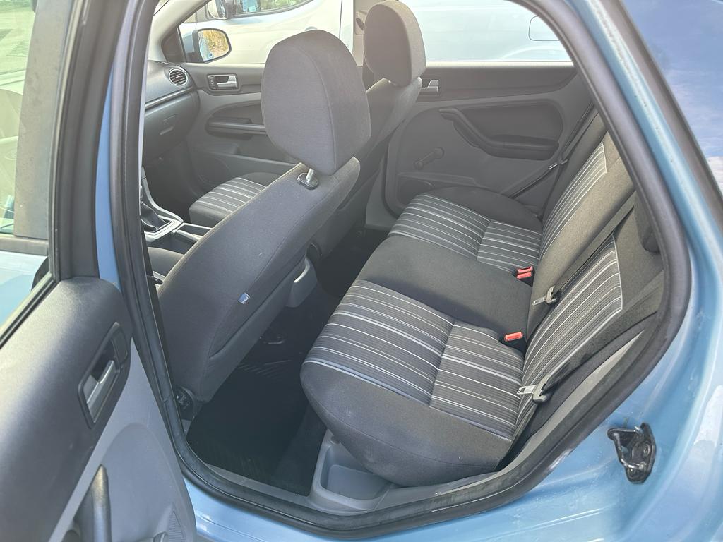Ford Focus 5-dörrars 1.8 Flexifuel 125hk 2008, bild 6/38