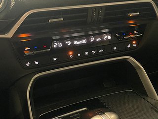 SUV Mazda CX-60 19 av 23