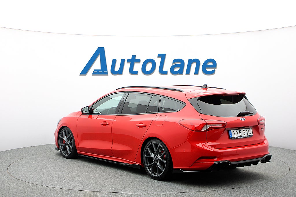 Ford Focus ST Kombi ST Recaro, B&O, DRAG, 280hk