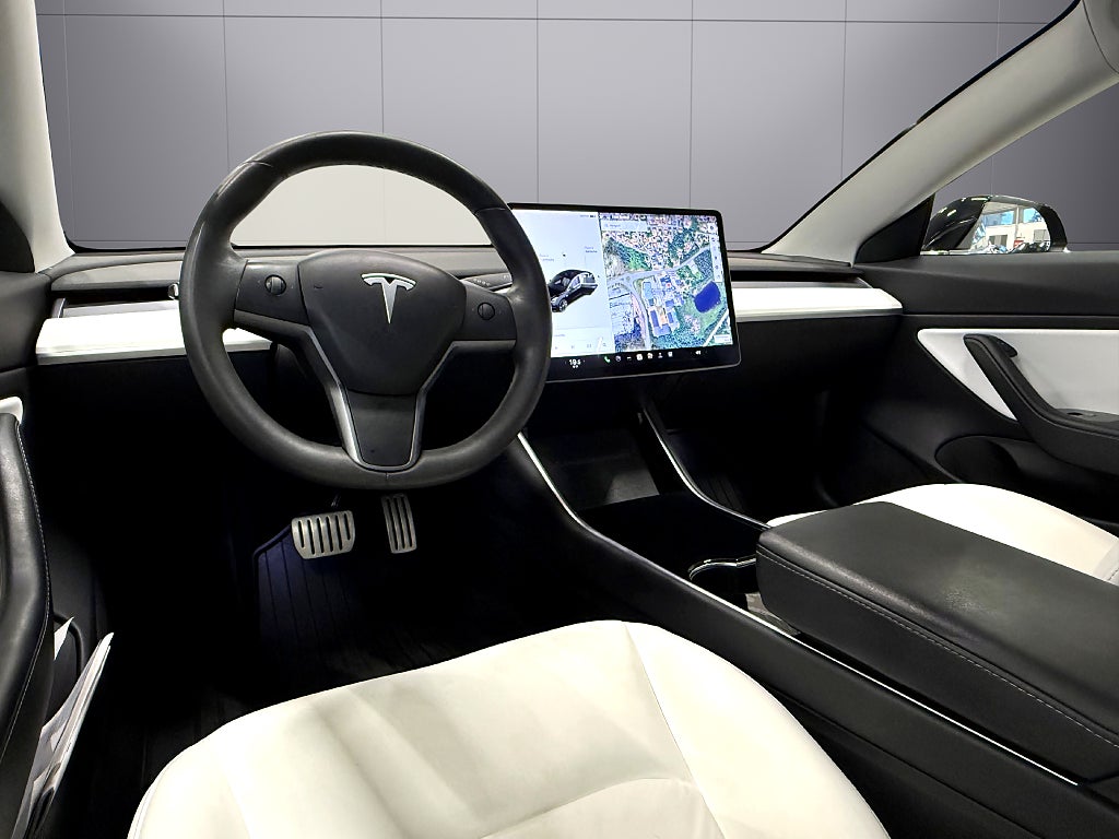 Tesla Model 3 Long Range Performance AWD Panorama 513hk 1 Ägare - miniatyr 13