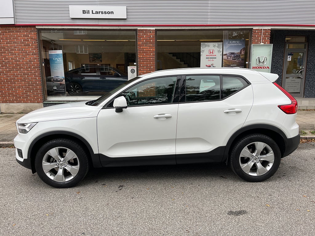 Volvo XC40 T3 Momentum 