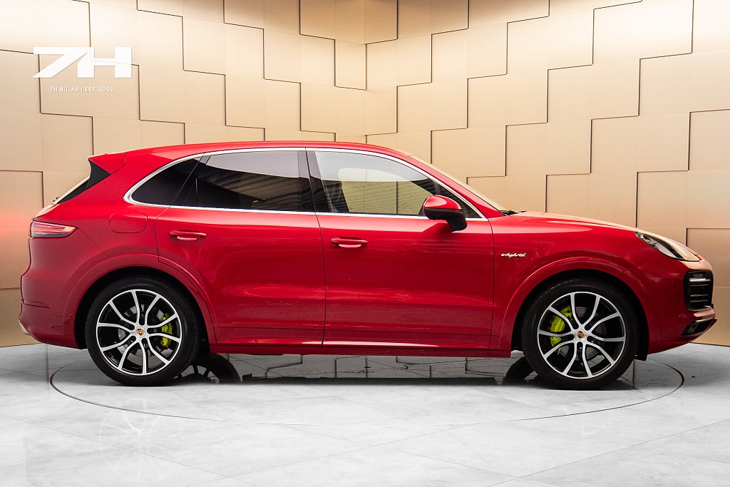 Porsche Cayenne E-Hybrid / InnoDrive / Night Vis. / Mass & Vent / HuD