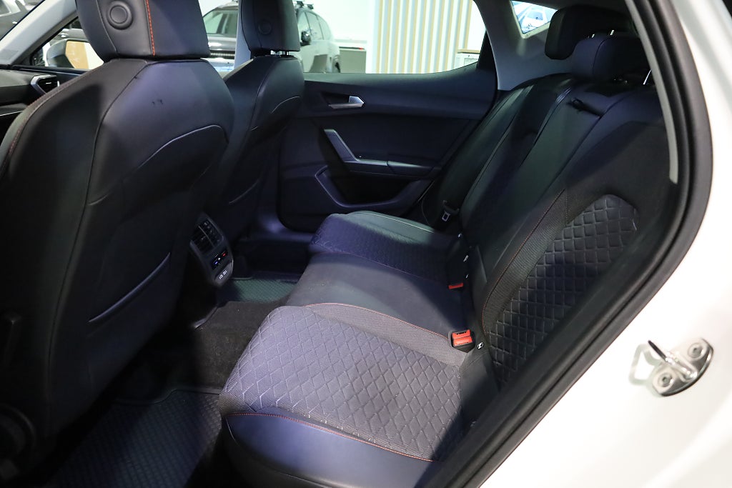 Seat Leon León e-Hybrid FR Navi Kamera Cockpit Keyless 2021