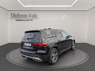 SUV Mercedes-Benz GLB 2 av 11