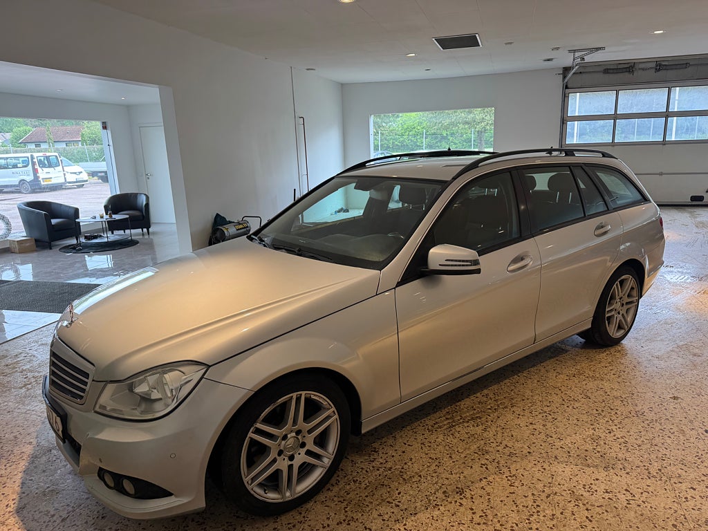 Mercedes-Benz C 220t CDI Classic
