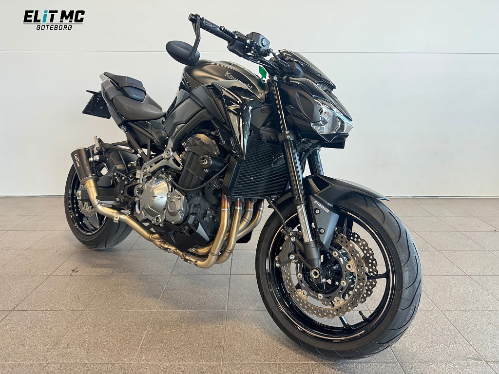 Kawasaki Z900 Leo Vince helsystem Fr. 794Kr / Månad