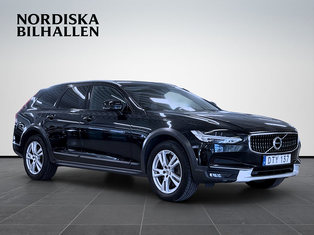 Volvo V90 Cross Country D4 AWD Inscription Pro Värmare Drag Backkamera 