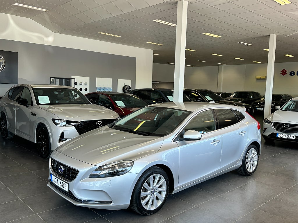 Volvo V40 D3 Automat Geartronic Momentum V-Hjul Ingår