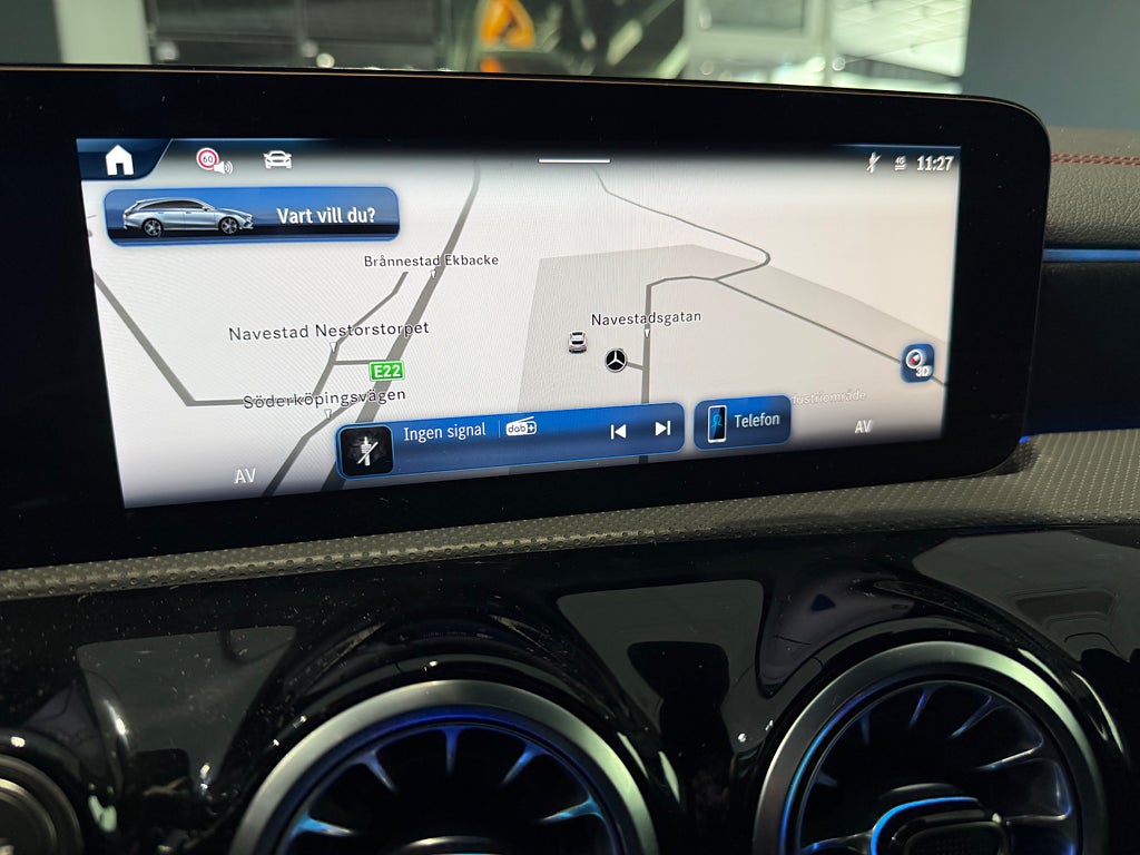 Mercedes-Benz CLA 200 AMG Sportpaket Premium Värmare 19tum - bild 9