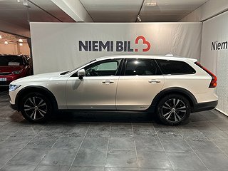Volvo V90 Cross Country B4 AWD Aut Momentum Kamera/H&K/MoK