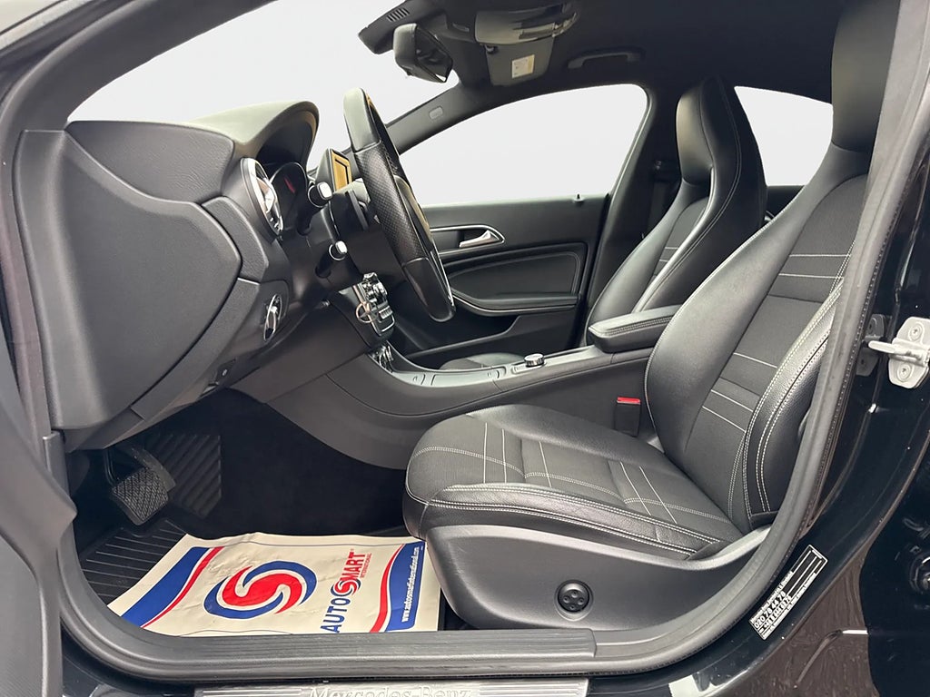Mercedes-Benz CLA220 220 CDI 170hk Automat Urban Line Kamera 1224kr/månaden 2015, bild 19