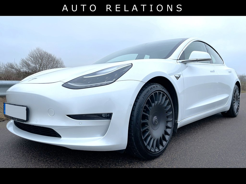 Tesla Model 3 PERFORMANCE AWD UPPG. AUTOPILOT Premium SvSåld