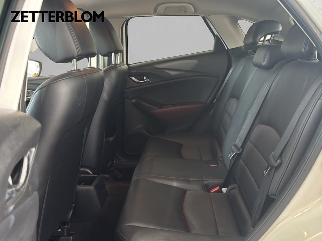SUV Mazda CX-3 9 av 15