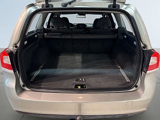 Volvo V70 T4F Kamrem bytt Drag Mvärm Farthållare S/V-hjul – bild 12