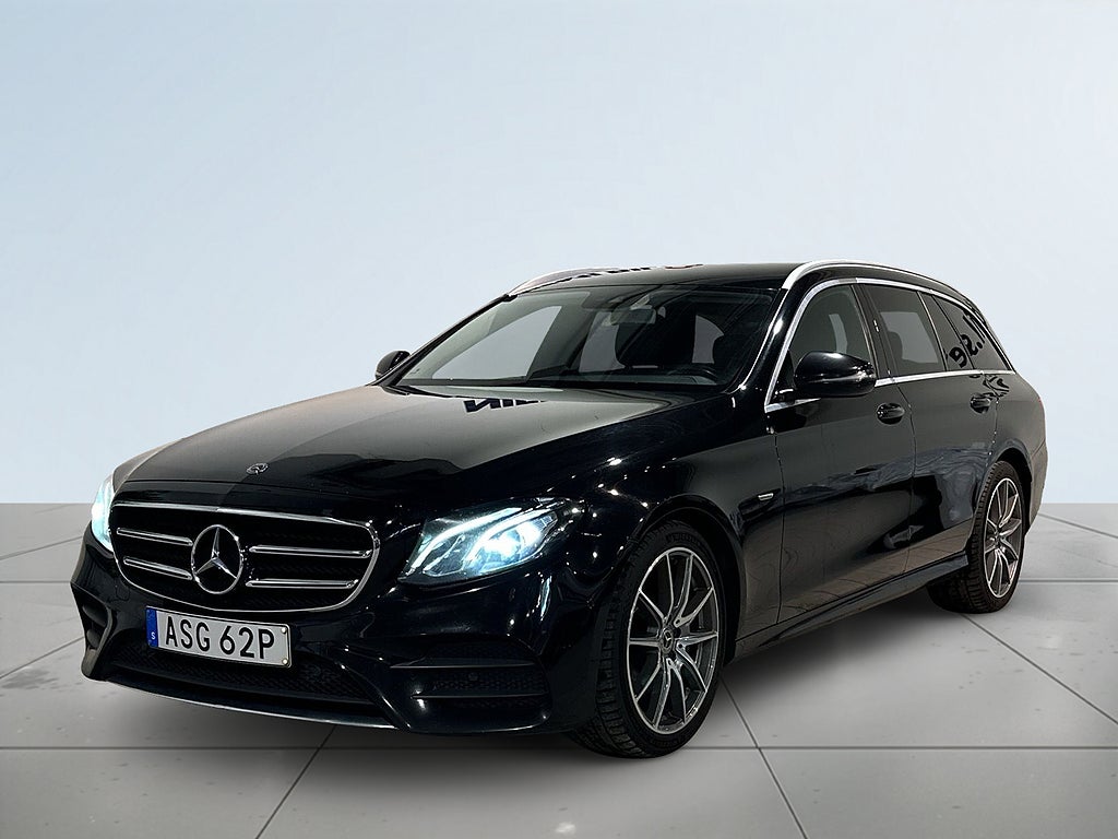 Mercedes-Benz E220 220 T d 4MATIC 9G AMG Drag Pvärm Kamera GPS S/V-hjul