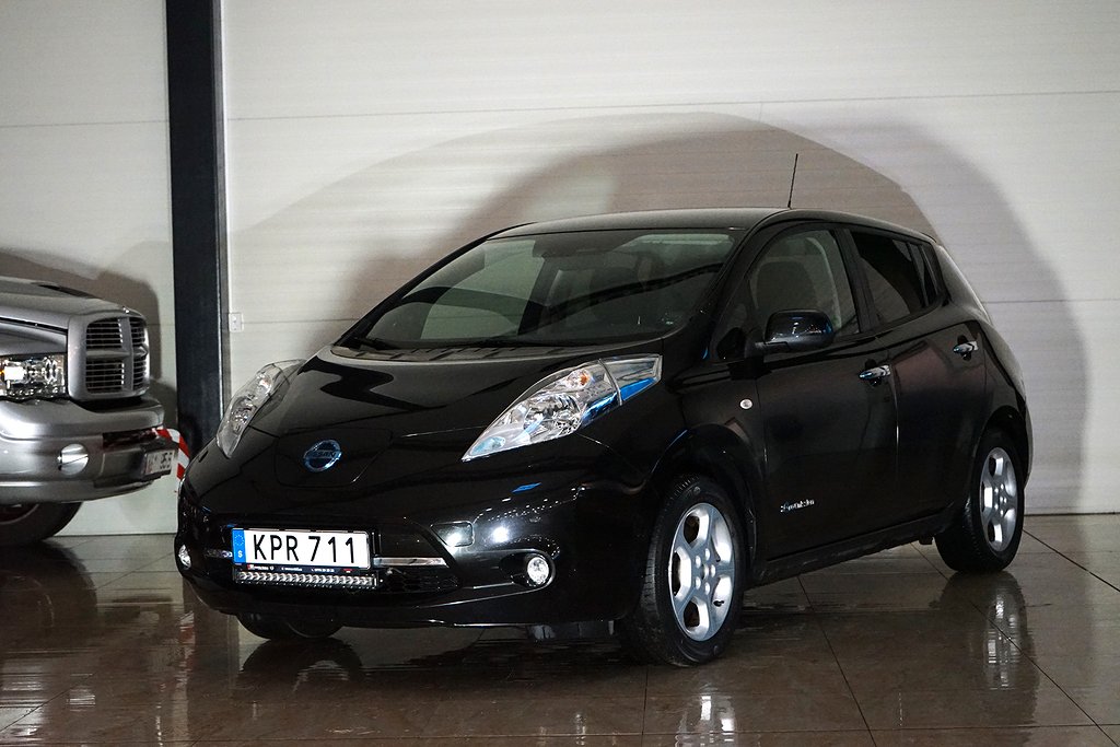 Nissan Leaf 30 kWh Keyless Backkamera Navi 