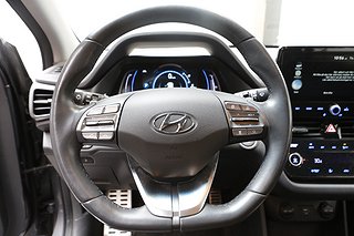 Halvkombi Hyundai IONIQ 18 av 24