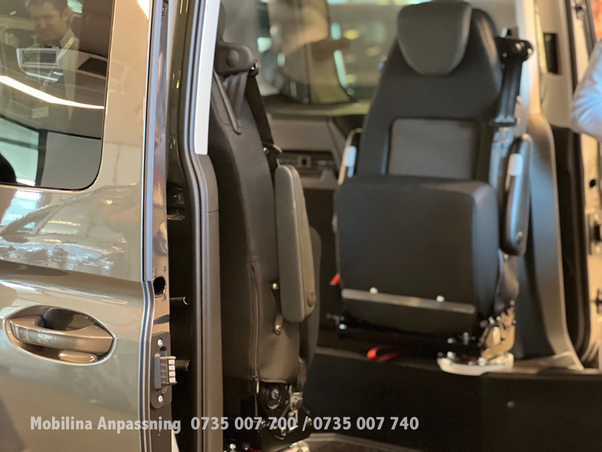Ford Tourneo Handikappanpassad Golvsänkt 2026, bild 4/78