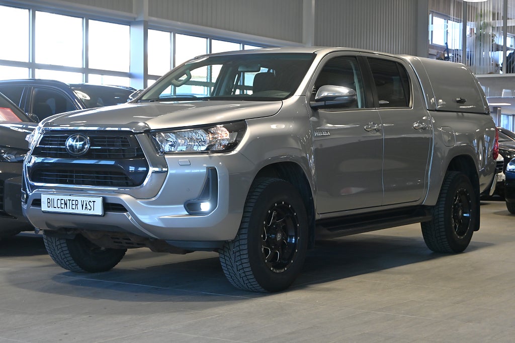 Toyota Hilux Dubbelhytt 2.4 AWD 150hk Kåpa Navi 
