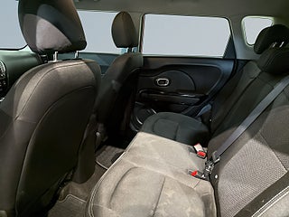 Kia Soul 1.6 CRDi DCT GLS Drag Mvärm Kamera GPS SoV – bild 13