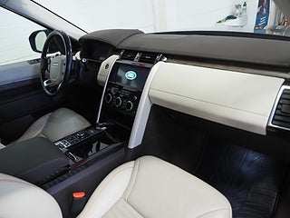 SUV Land Rover Discovery 13 av 31