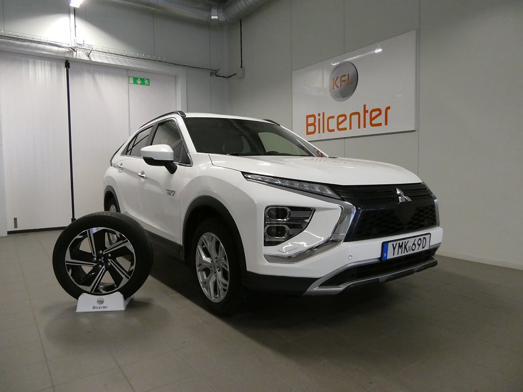 Mitsubishi Eclipse Cross PHEV 2.4 MIVEC S-AWC Fleet Edition *JANUARIREA* Kamera-SoV