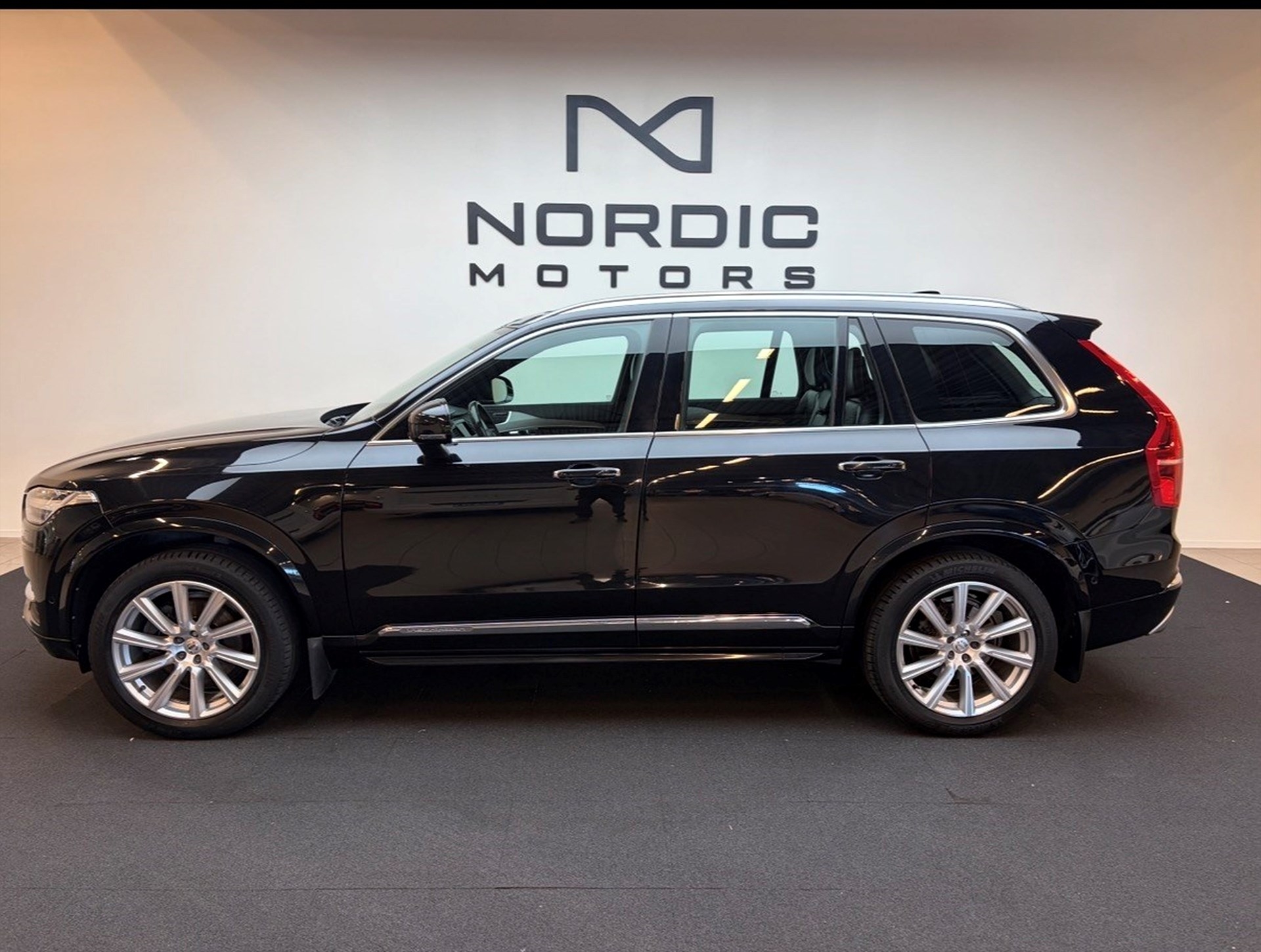 Volvo XC90 D5