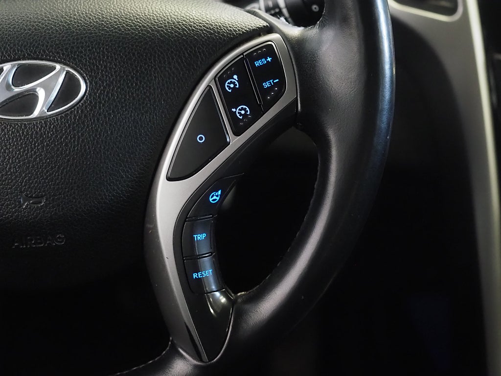 Hyundai i30 Kombi 1.6 GDI 135hk Aut Business Dragkrok Motorvärmare 2014