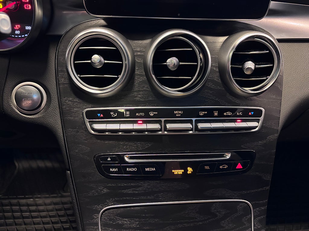 Mercedes-Benz GLC250 d 2018 - miniatyr 17