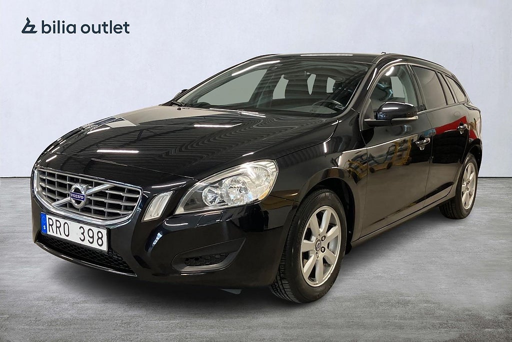 Volvo V60 T3 Momentum Nordic Edition Nyservad BT Kamrem bytt
