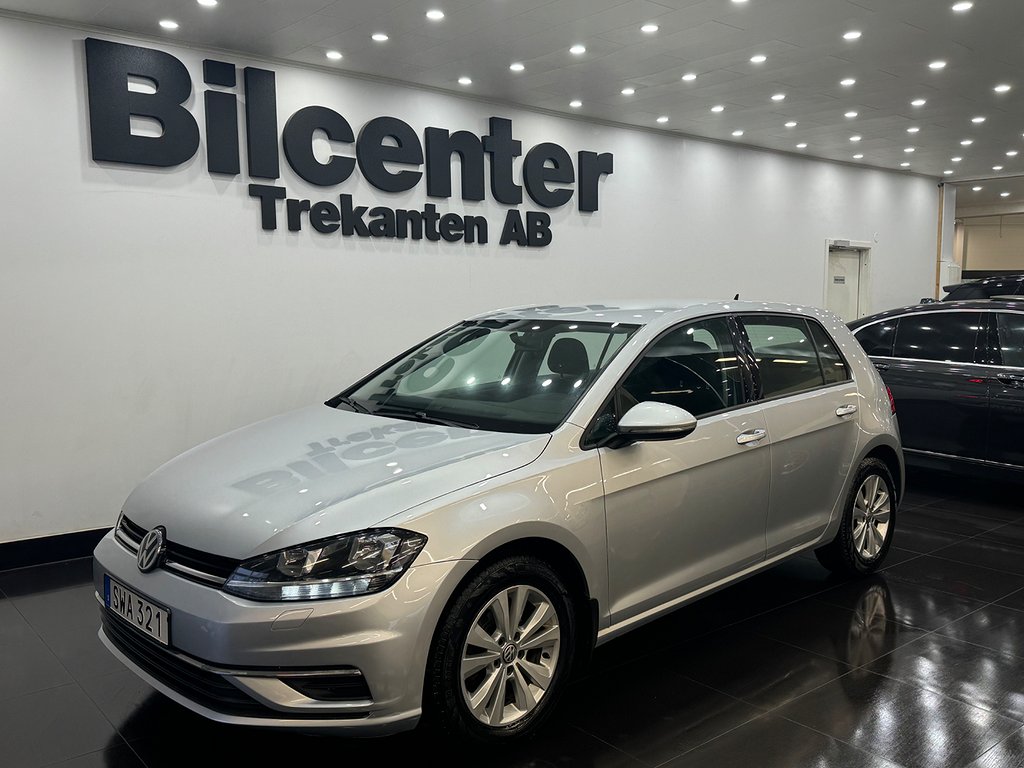 Volkswagen Golf 5-dörrar 1.0 TSI Euro 6 Facelift LED Telefon