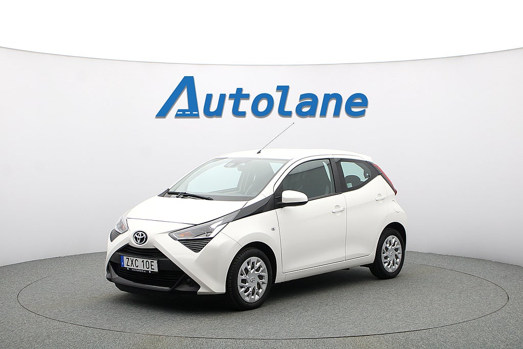 Toyota Aygo 5D 1.0 X-PLAY,  CarPlay Sommarkampanj 4,99%