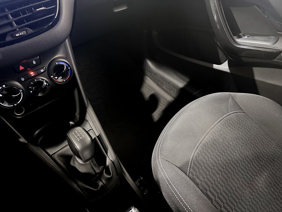 Bild på Peugeot 208 Active 1.2 PT 82hk - LÅG SKATT!