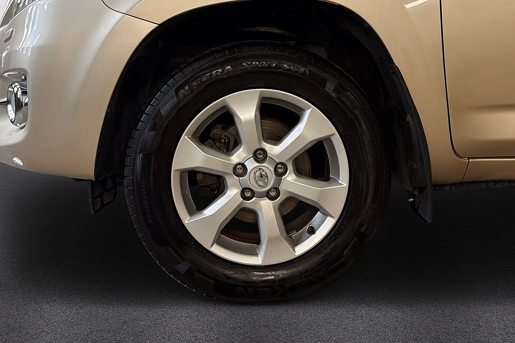 Toyota RAV4 2.0 VVT-i 4x4 2-Ägare Dragkrok Fullservad Välvårdad