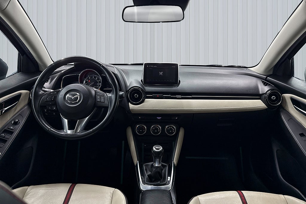 Mazda 2 2017