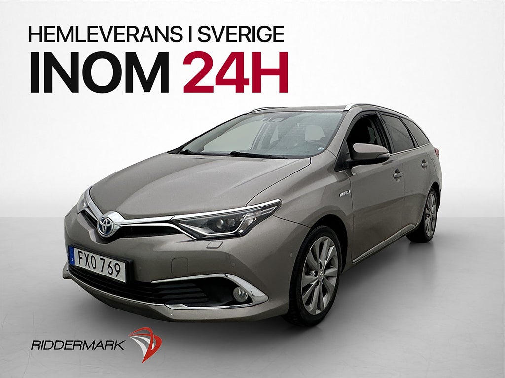 Toyota Auris Touring Sports Hybrid Executive Kamera Halvskin