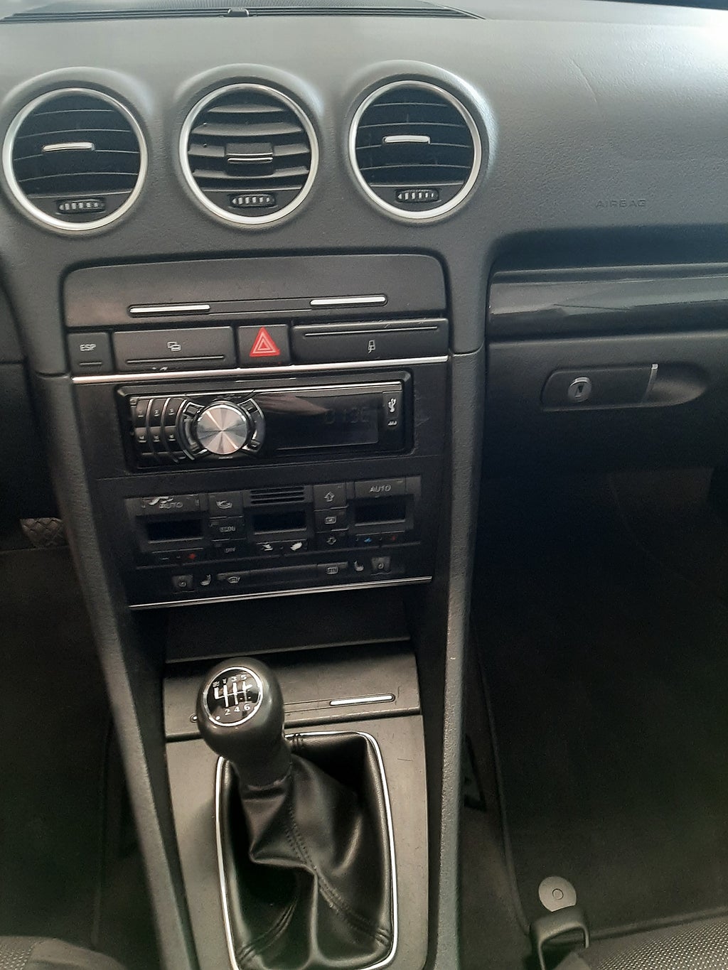 Audi A4 2004 - miniatyr 7