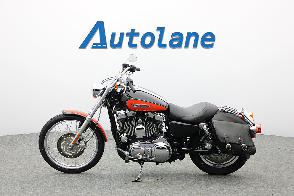 Harley-Davidson XL1200 *Python