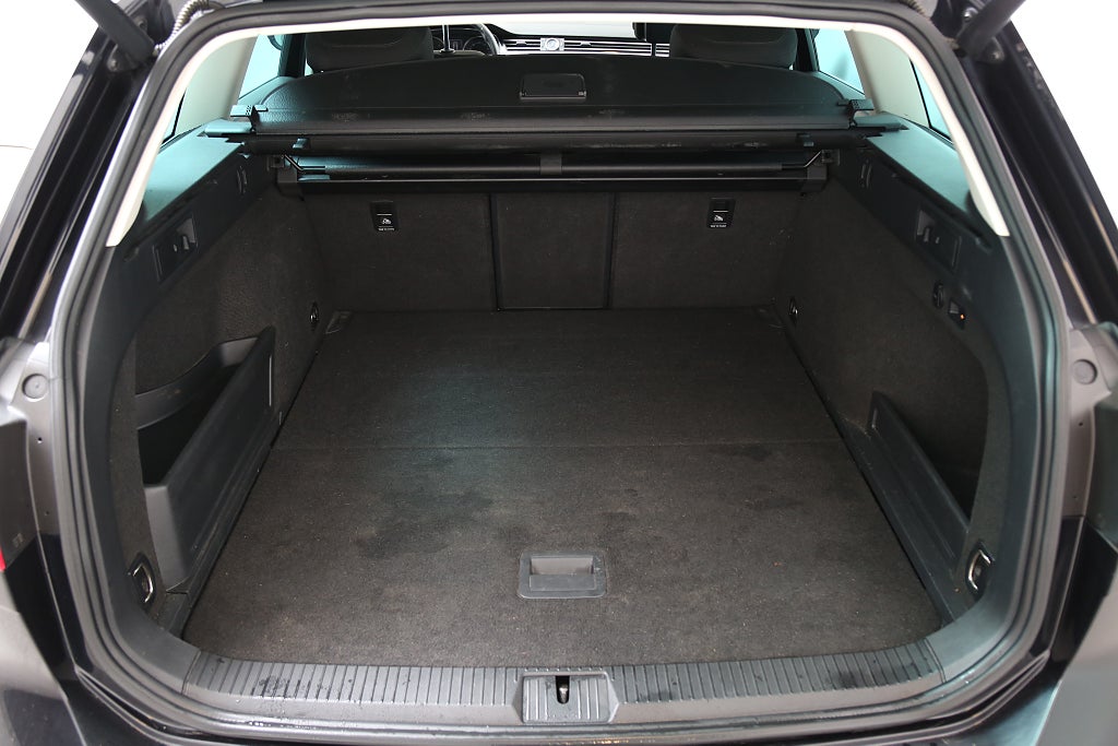 Volkswagen Passat 2,0 TDI 150hk Sportscombi Värmare Dragkrok 2015